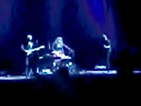 Low - Cue The Strings