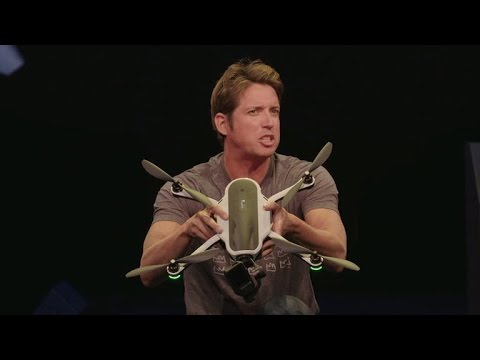 GoPro unveils Karma Drone with removable grip stabilizer (CNET News) - UCOmcA3f_RrH6b9NmcNa4tdg