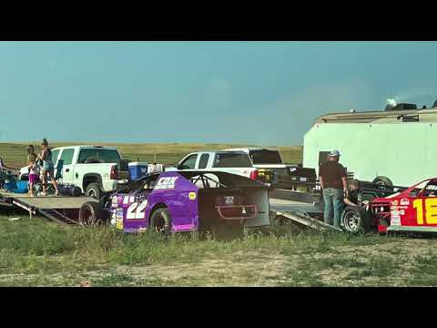 Brand new track! Bandit Speedway. Box Elder, South Dakota. PLUS a trackchaser interview. - dirt track racing video image