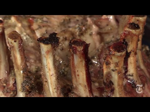 How to Make Crown Roast of Pork - Cooking With Melissa Clark | The New York Times - UCqnbDFdCpuN8CMEg0VuEBqA