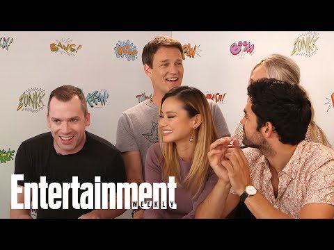 The Gifted: Stephen Moyer On Potential Wife Anna Paquin's Cameo | SDCC 2017 | Entertainment Weekly - UClWCQNaggkMW7SDtS3BkEBg