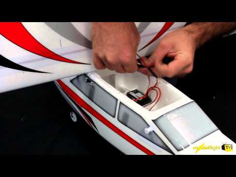 E-Flite Apprentice S RC Plane - Assembly and Action Video - UCntRSeB7u7KGVR9FUkHzLPA