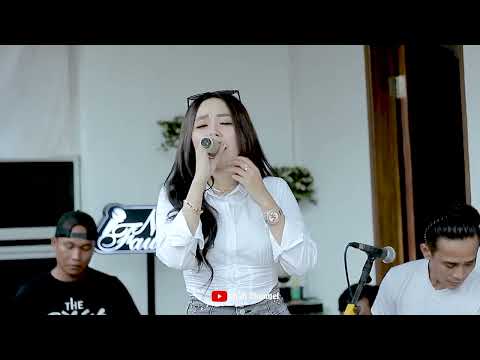 Siapa Kau - Nilah Fauzista #livesession