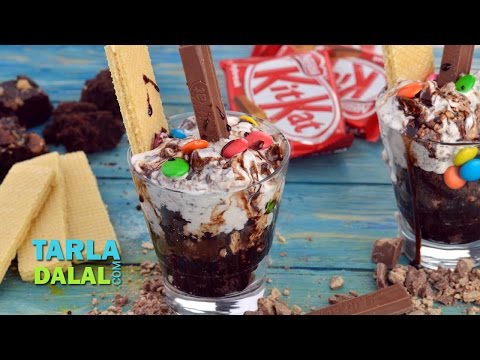 Kit-Kat Ice-Cream Sundae, Recipe in Hindi, किट-कैट आइस क्रीम संडे (Christmas Recipe) by Tarla Dalal - UCYRRwNWXxCKFaVjFuXo1I8Q