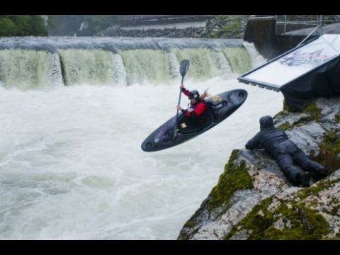 Running, Biking, and Kayaking - Red Bull Divide and Conquer 2012 Canada - UCblfuW_4rakIf2h6aqANefA