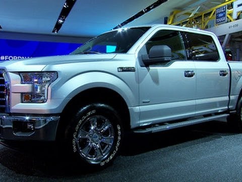 CNET On Cars - Checking the tech at America's biggest auto show - Ep. 33 - UCOmcA3f_RrH6b9NmcNa4tdg