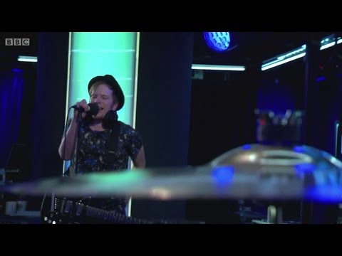 Fall Out Boy - American Beauty / American Psycho (BBC Radio 1 Live Lounge)