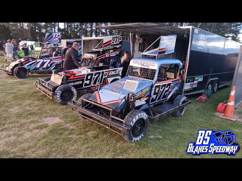Meeanee Speedway Boys/Girls Ministock Challenge &amp; East Coast Streetstock Champs Pitwalk - 26th April - dirt track racing video image
