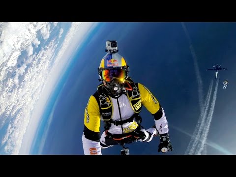 GoPro: Soul Flyers 33,000 ft Above Mont Blanc - UCqhnX4jA0A5paNd1v-zEysw