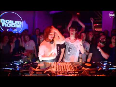 Nina Kraviz dropping face melting acid in Berlin - Boiler Room Moments - UCGBpxWJr9FNOcFYA5GkKrMg