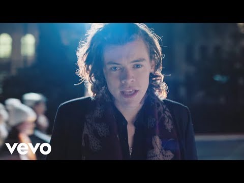 One Direction - Night Changes (Behind The Scenes Part 4) - UCbW18JZRgko_mOGm5er8Yzg