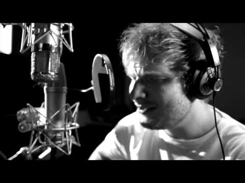 The Hobbit: The Desolation of Smaug - Ed Sheeran "I See Fire" [HD] - UCjmJDM5pRKbUlVIzDYYWb6g