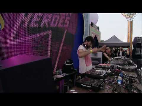 Andre Galluzzi at Tomorrowland 2012 - UCsN8M73DMWa8SPp5o_0IAQQ