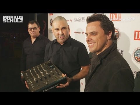 Markus Schulz receives 'America's Best DJ' award in Vegas! - UCGZXYc32ri4D0gSLPf2pZXQ