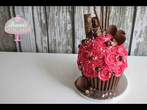 XXL Gigant Chocolate Riesen Cupcake | Danis Cupcakes