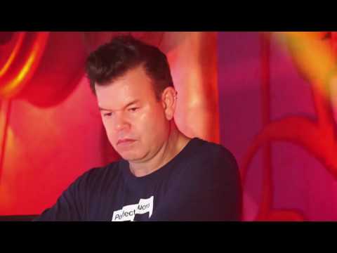 Tomorrowland Belgium 2017 | Paul Oakenfold - UCsN8M73DMWa8SPp5o_0IAQQ