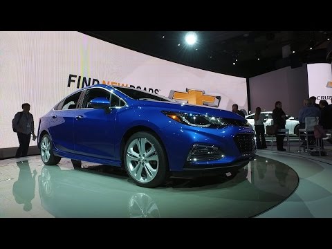 2016 Chevy Cruze Aims to Feel Bigger with Redesign | Consumer Reports - UCOClvgLYa7g75eIaTdwj_vg