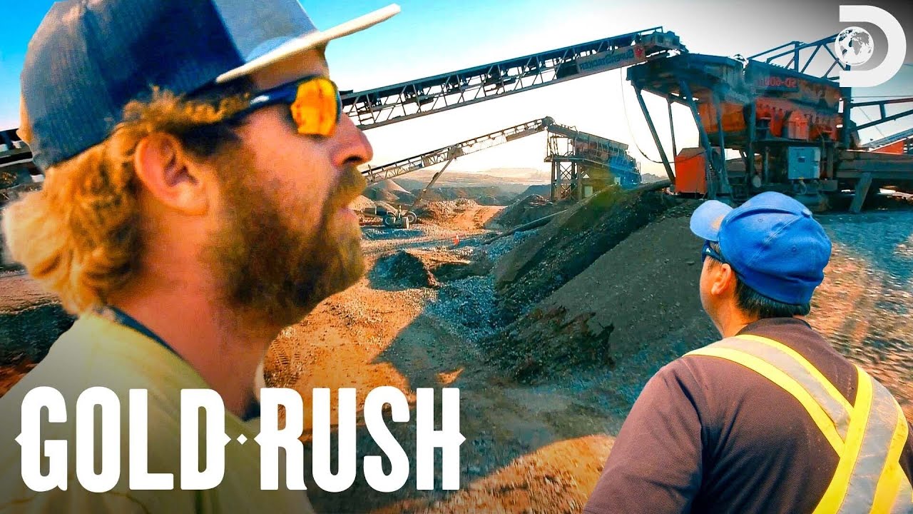 Parker’s Crew Sets Up a Massive Radial Stacker | Gold Rush