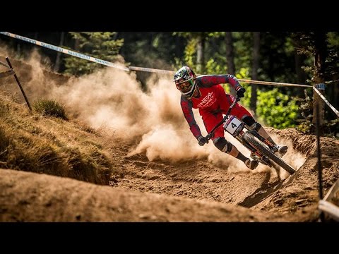 Steep, Dusty, and Fast Dowhill MTB at the Valnord Finals | UCI MTB World Cup 2016 - UCblfuW_4rakIf2h6aqANefA