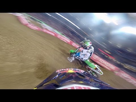 GoPro: James Stewart Battles Ryan Villopoto - 2014 Monster Energy Supercross St. Louis - UCqhnX4jA0A5paNd1v-zEysw