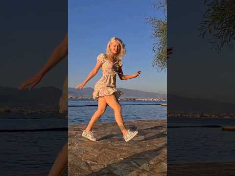 Gigi D'agostino Bla Bla Bla Shuffle Dance 🔥 Lizziecl #dance #shuffledance #shuffle #tiktok