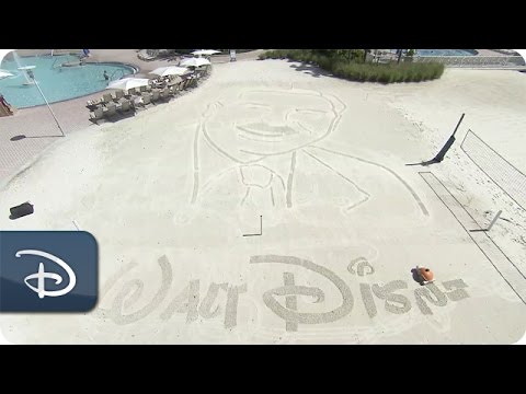 Time-Lapse: Robot Creates Sand Portrait of Walt Disney | Walt Disney World - UC1xwwLwm6WSMbUn_Tp597hQ