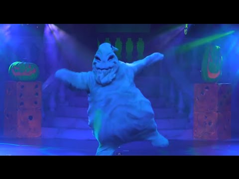 Oogie Boogie song live In Villains Unleashed Freaky Funhouse Show at Walt Disney World - UCYdNtGaJkrtn04tmsmRrWlw