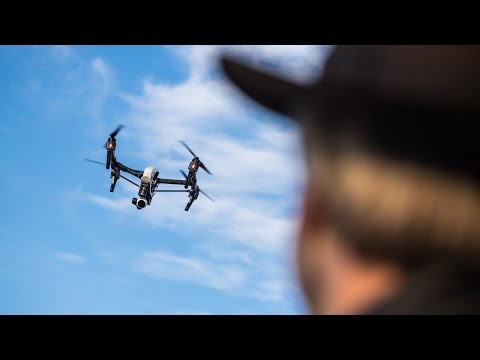 Flying the DJI Inspire 1 Quadcopter with Adam Savage - UCiDJtJKMICpb9B1qf7qjEOA