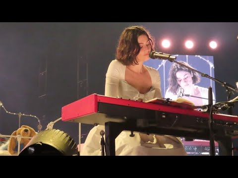 Cool - Gracie Abrams Live From Dublin
