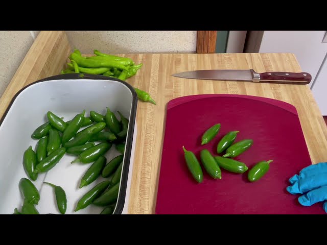 How to Preserve Jalapenos in the Freezer