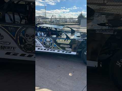 Ryan Gustin's Scott Bloomquist tribute wrap for the Dome, plus a curious addition. - dirt track racing video image