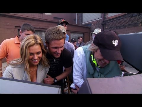 'Transformers: Age of Extinction' Behind The Scenes - UCpo2fJvnalYlwN97ehhyfBQ