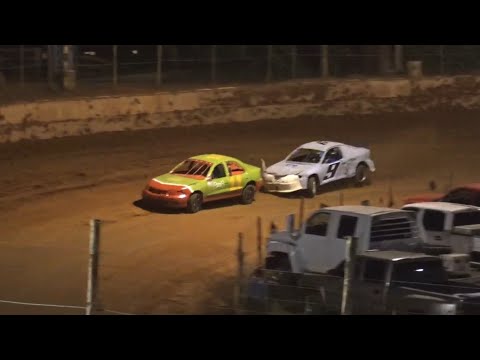FWD at Winder Barrow Speedway June 3rd 2022 - dirt track racing video image