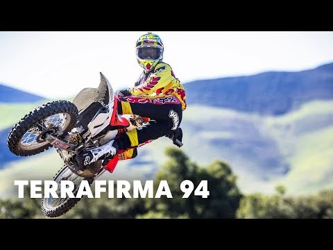 Ken Roczen Rips Jeremy McGrath's Classic 1996 CR250 | Terrafirma 94 - UCblfuW_4rakIf2h6aqANefA