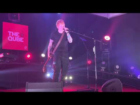 Ed Sheeran - Bad Habits LIVE in Amsterdam at The Cube Q-Music 4K 05/10/2021