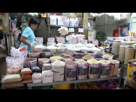 Saigon Ben Thanh Market part 1 - UCvW8JzztV3k3W8tohjSNRlw