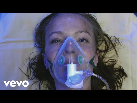 Indochine - Kimono dans l'ambulance (Le film) - UCRviBuIq7NHYrQ4PlEfof7w