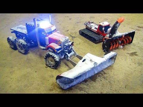 RC ADVENTURES - SNOW MACHiNES DOiNG WORK - OPTiMUS & BLiZZARD - Plow & Snow Blower - UCxcjVHL-2o3D6Q9esu05a1Q