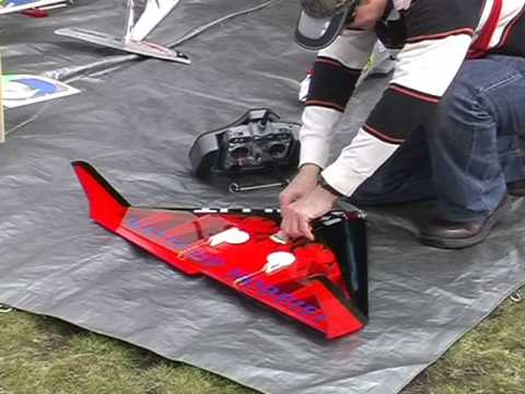 TopModel Bullit RC plane - UCQ2sg7vS7JkxKwtZuFZzn-g