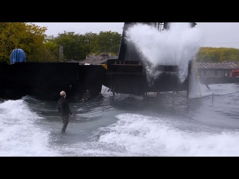 Adam Savage on Blade Runner 2049's Massive Water Set! - UCiDJtJKMICpb9B1qf7qjEOA