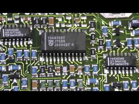 EEVblog #431 - PCB Wave Soldering - UC2DjFE7Xf11URZqWBigcVOQ