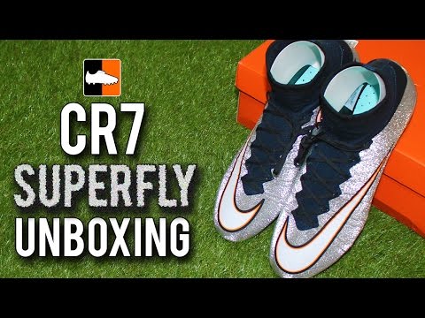 Nike Mercurial Superfly CR7 Unboxing - Silverware Edition - UCs7sNio5rN3RvWuvKvc4Xtg