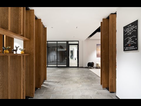 Brückner Architekten meets Getzner Werkstoffe – Ein einladender Eingangsbereich