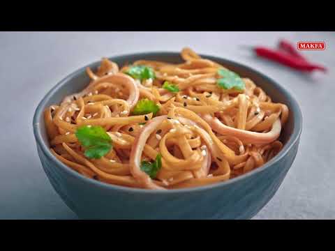 Блюда из макарон MAKFA | Гнезда тальятелле с кальмарами в азиатском стиле