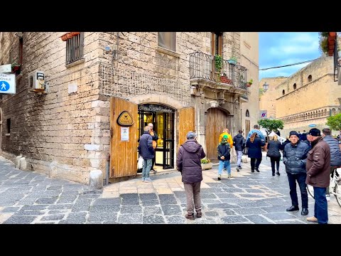 Bari, Italy 🇮🇹 - 2023 | 4K HDR 60fps Walking Tour