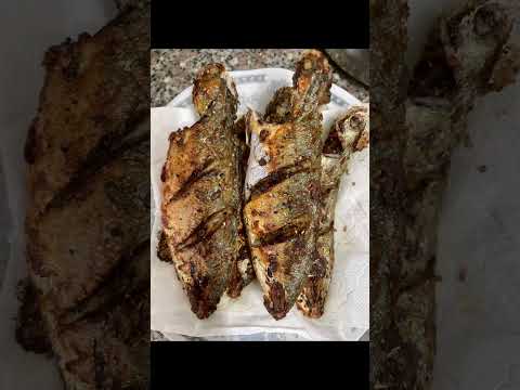 Cơm nhà 2 món cá sốt cà và canh bầu tép #food #cooking #shorts món t32+t33