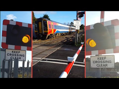 Successive Closure at Norwood Road Level Crossing [Cambs, 29/12/22]