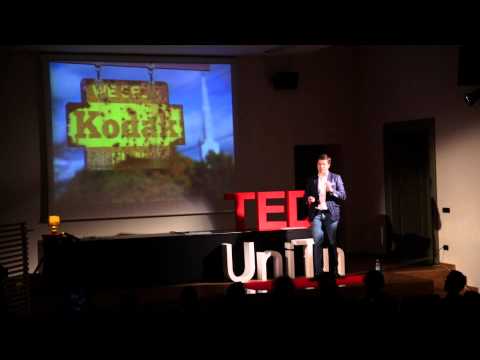 From "Kodak Moment" to Instagram - a Story of Life: Jari Ognibeni at TEDxUniTn - UCsT0YIqwnpJCM-mx7-gSA4Q