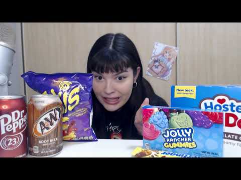 AUSTRALIAN TRIES AMERICAN SNACKS (ITS LIT)