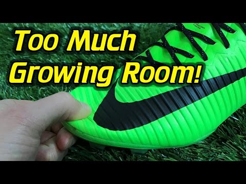 Leaving Extra Growing Room in Soccer Cleats/Football Boots - Good or Bad Idea? - UCUU3lMXc6iDrQw4eZen8COQ